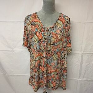 Liz&me top plus 1X  orange paisley short sleeves keyhole neckline relaxed fit